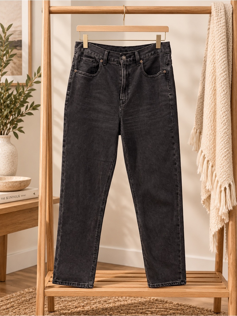 American Eagle Washed Black High Rise Straight Jeans Size 6 Short